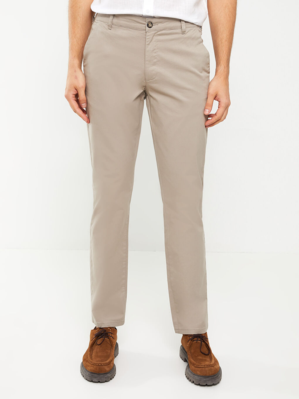 بنطلون تشينو بقماش جباردين بقصة عادية - للرجال-1