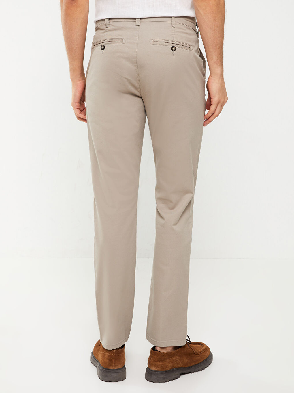 بنطلون تشينو بقماش جباردين بقصة عادية - للرجال-3