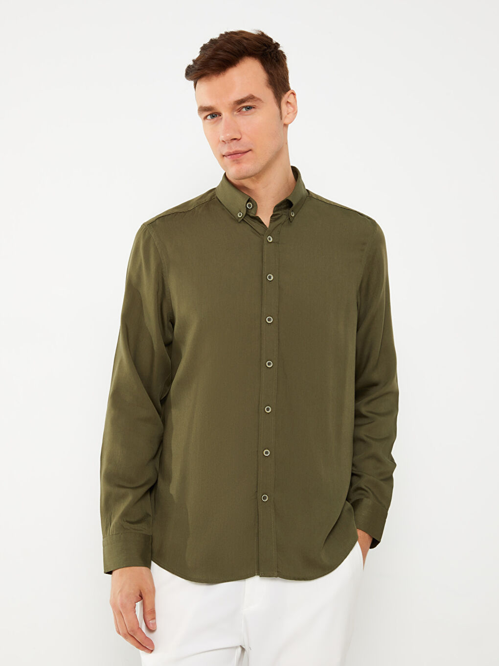 LCWAIKIKI Basic Haki Regular Fit Uzun Kollu Erkek Gömlek