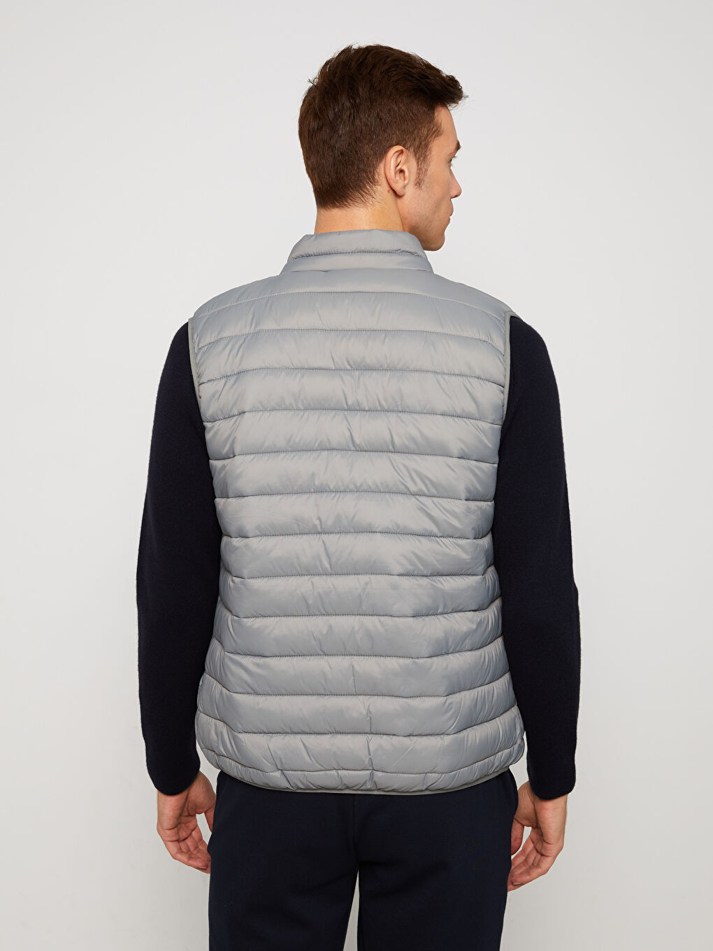 Vestă Matlasată Pentru Bărbați Cu Guler Tip Pâlnie Și Croială Standard-4