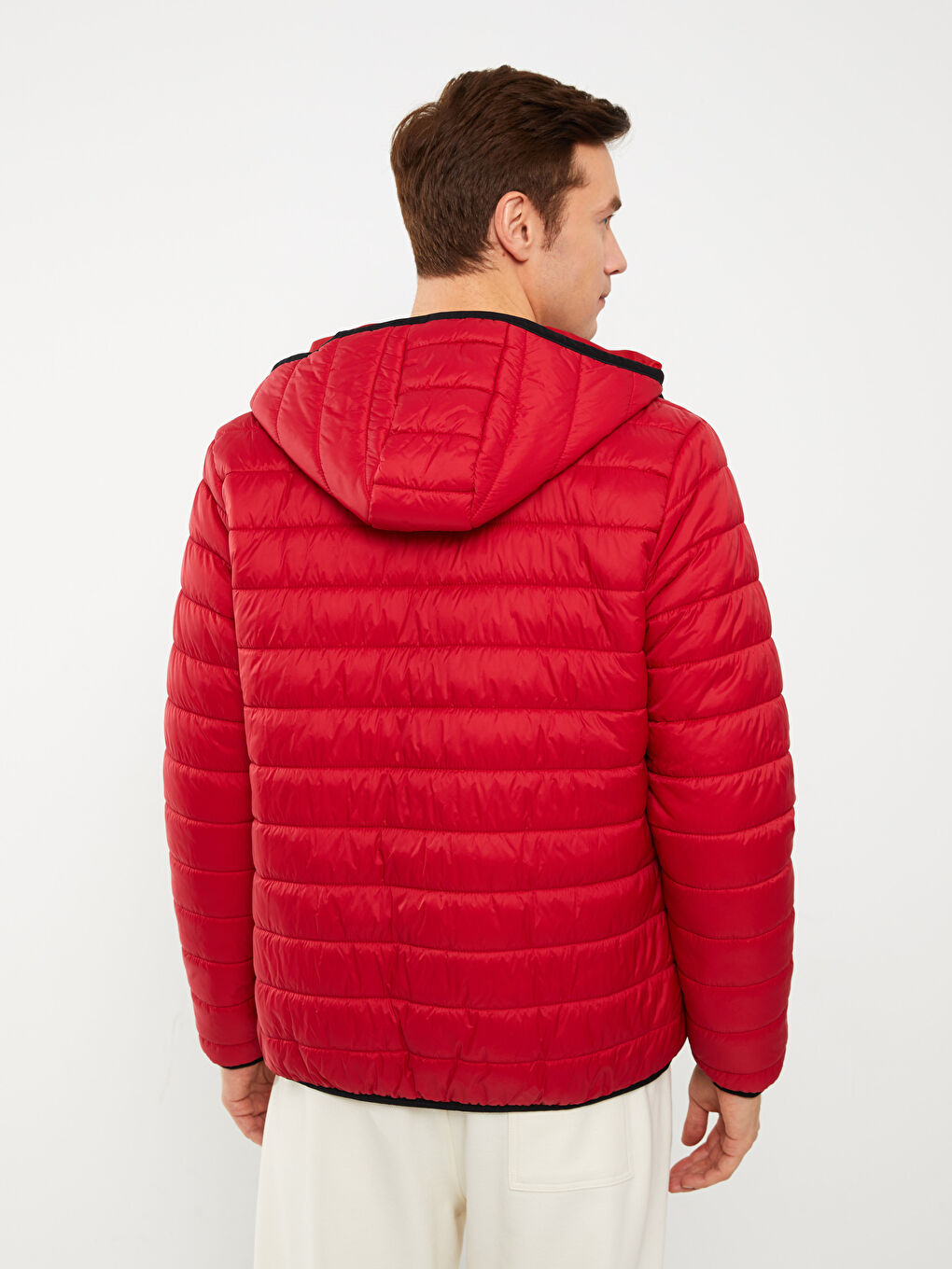 Kırmızı Standart Kalıp Kapüşonlu Erkek Şişme Mont-4