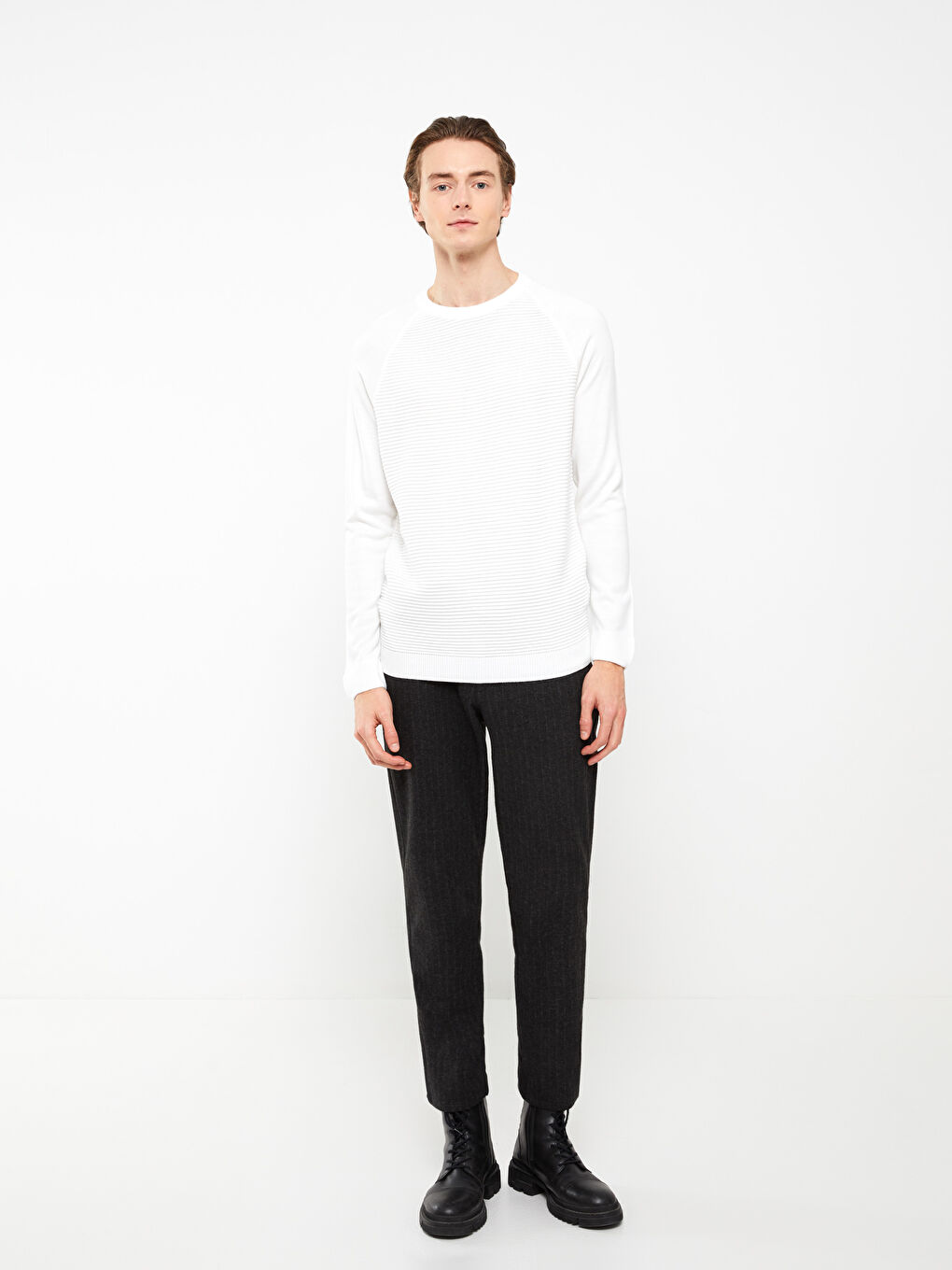 Ерлерге арналған трикотаж ұзын жеңді дөңгелек жағалы жемпір-3