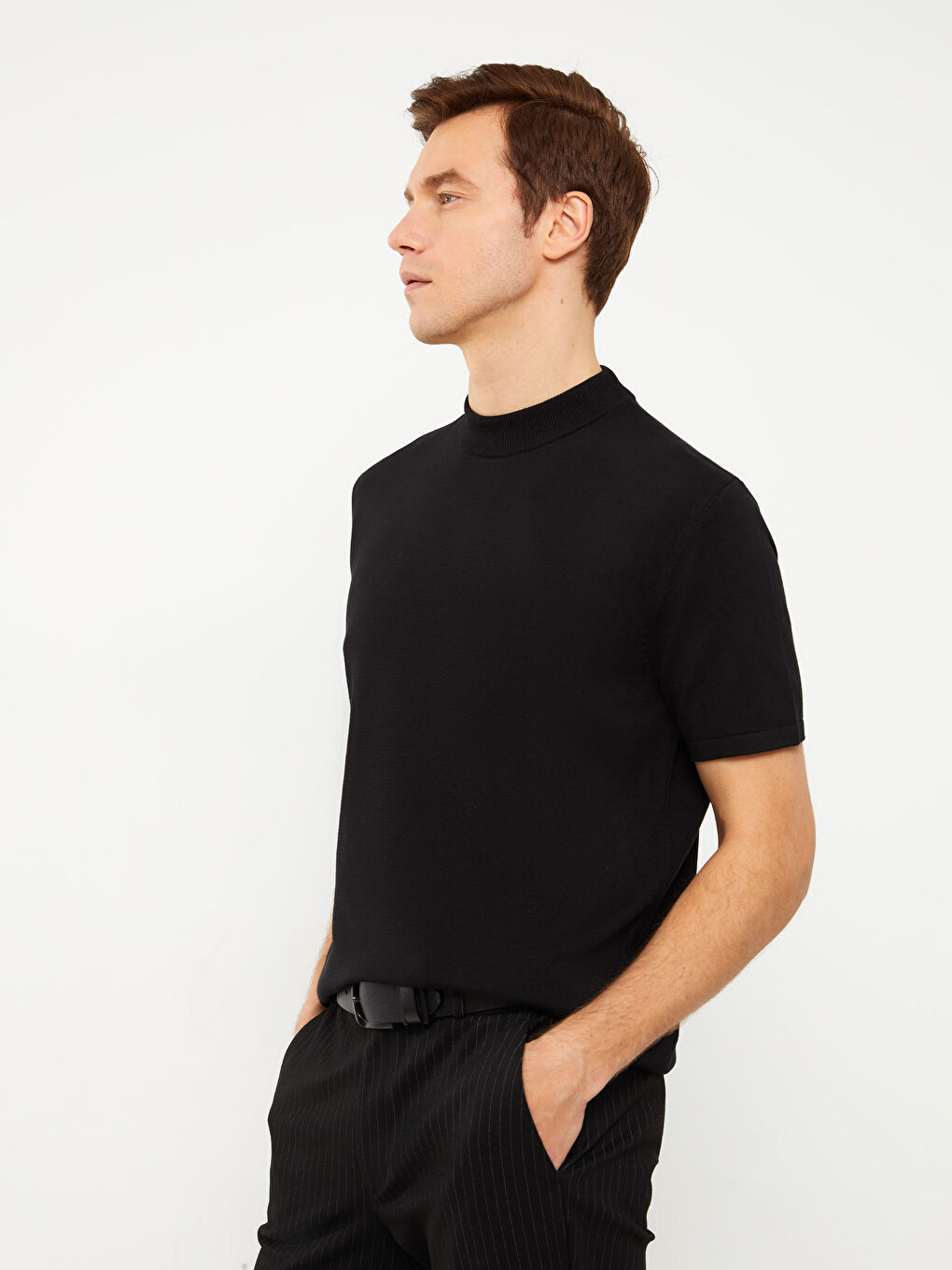 Свитер из трикотажа с коротким рукавом и стоячим воротником для мужчин-1