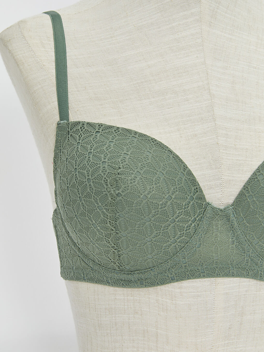 Yeşil Balenli Dolgusuz Dantelli Tişört Sütyen-2