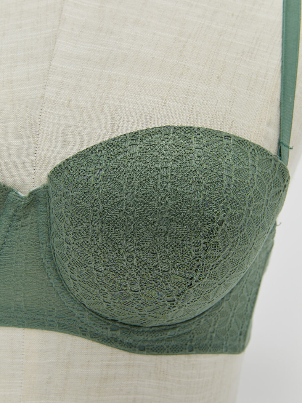Underwire Half Padded Lace Strapless Bra -S31008Z8-GX7