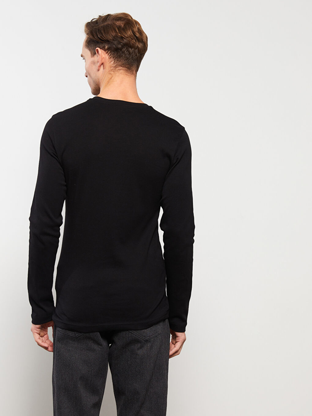 تي شيرت رجالي كم طويل ياقة على شكل حرف V جيرسي-4