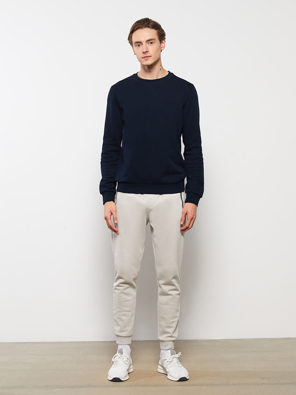 Crew Neck Long Sleeve Men's Sweatshirt-2