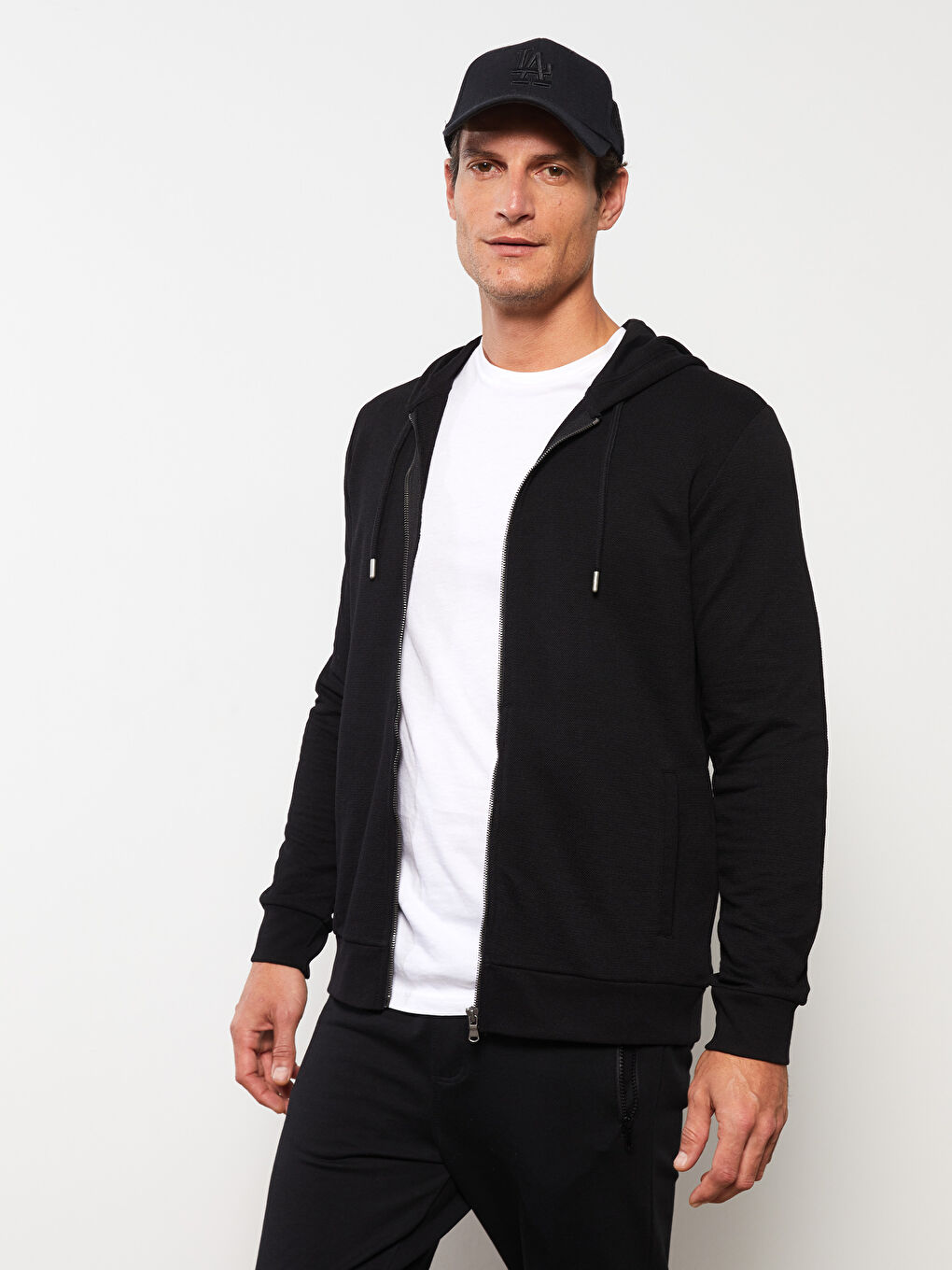 LCWAIKIKI Basic Hooded Long Sleeve Men's Sports Cardigan -S31066Z8-CVL
