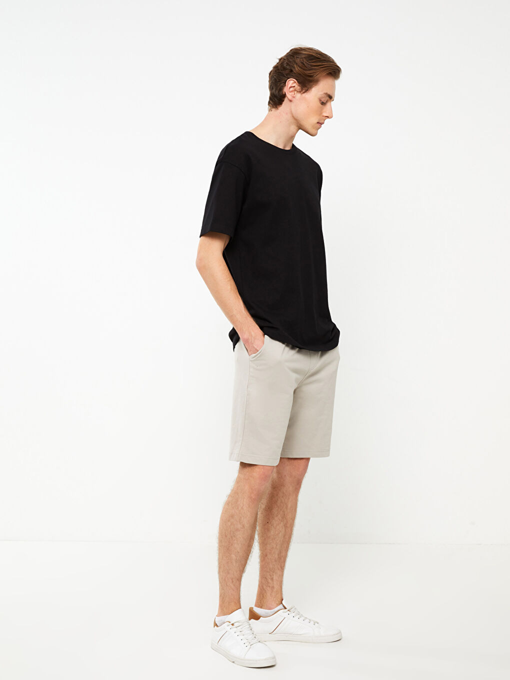 LCWAIKIKI Basic Slim Fit Knitted Men Shorts -S31085Z8-SNE
