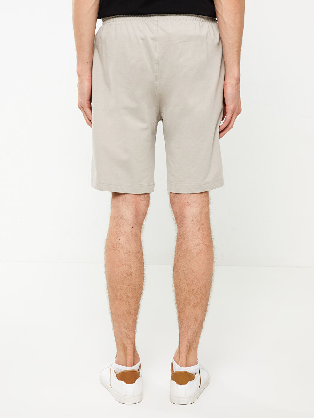 LCWAIKIKI Basic Slim Fit Knitted Men Shorts -S31085Z8-SNE