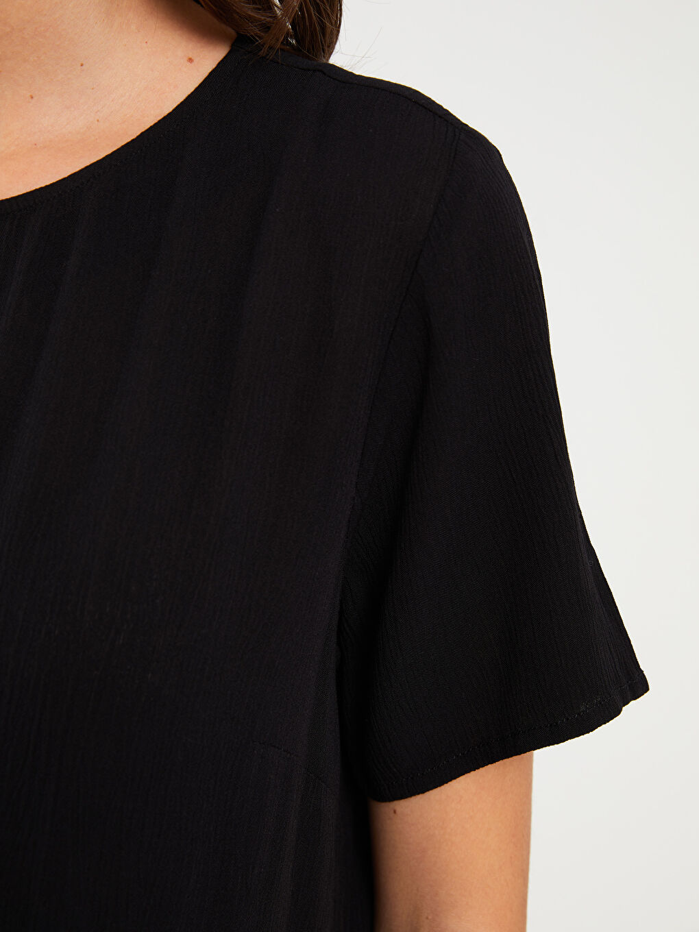 Crew Neck Plain Short Sleeve Maternity Dress-3