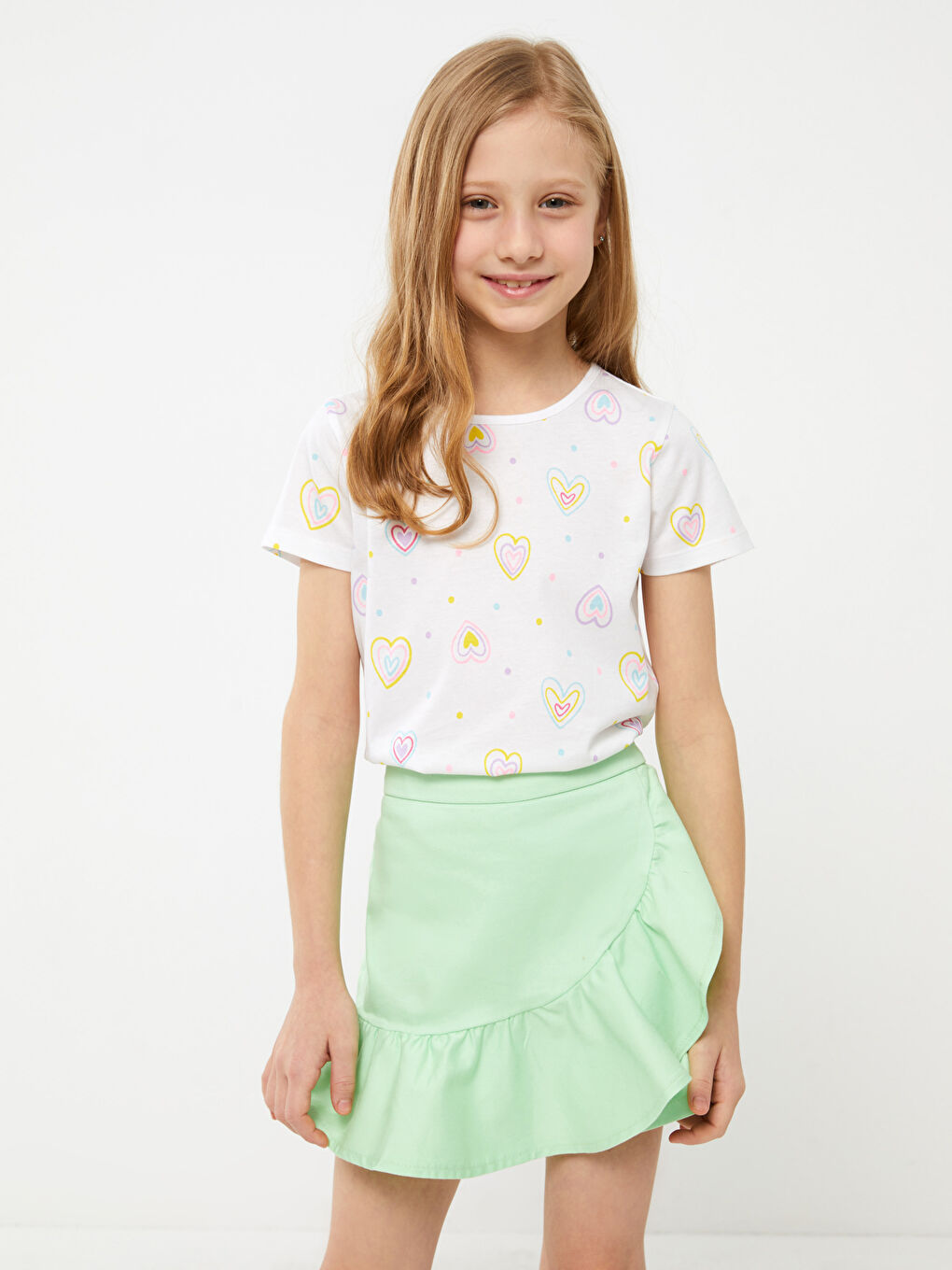 Beyaz Bisiklet Yaka Desenli Kısa Kollu Kız Çocuk Tişört-1