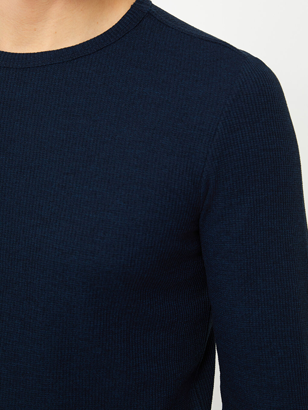 تيشيرت كم طويل بياقة دائرية للرجال-3