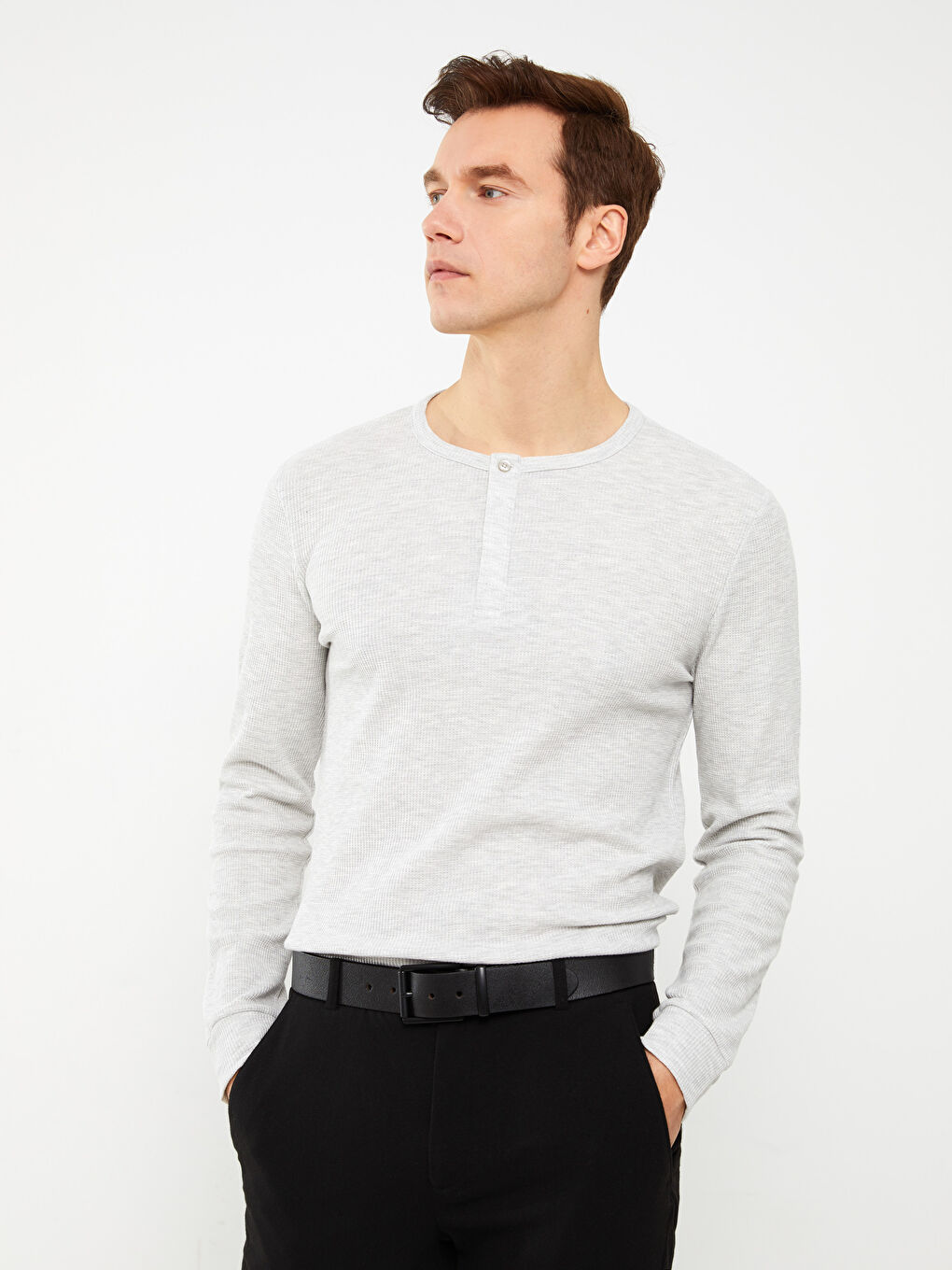 تيشيرت كم طويل بياقة دائرية للرجال-1