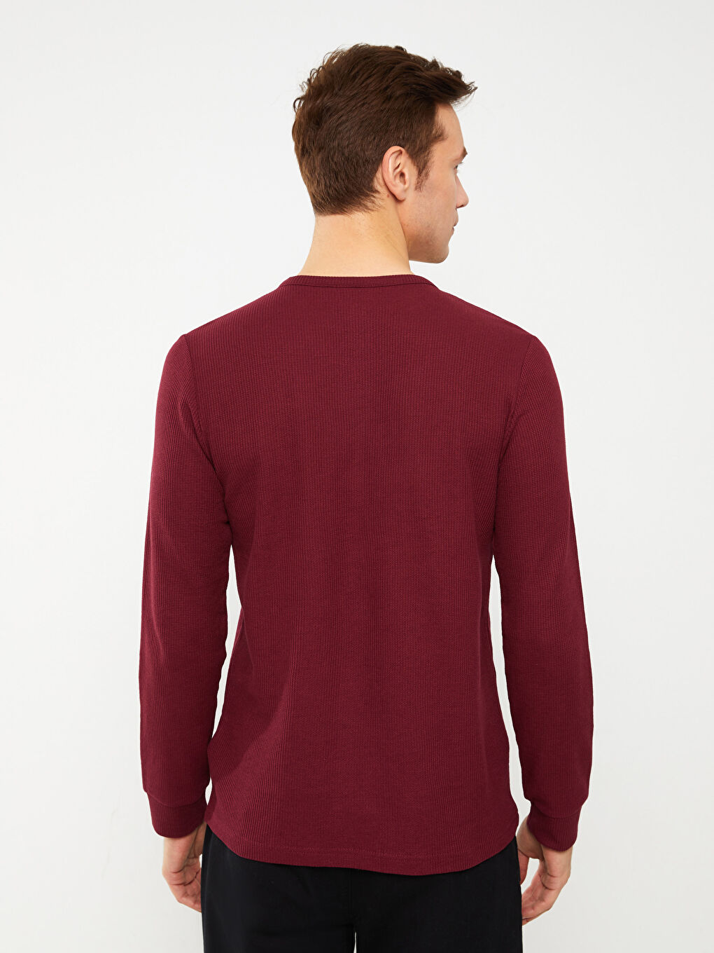 تيشيرت كم طويل بياقة دائرية للرجال-4