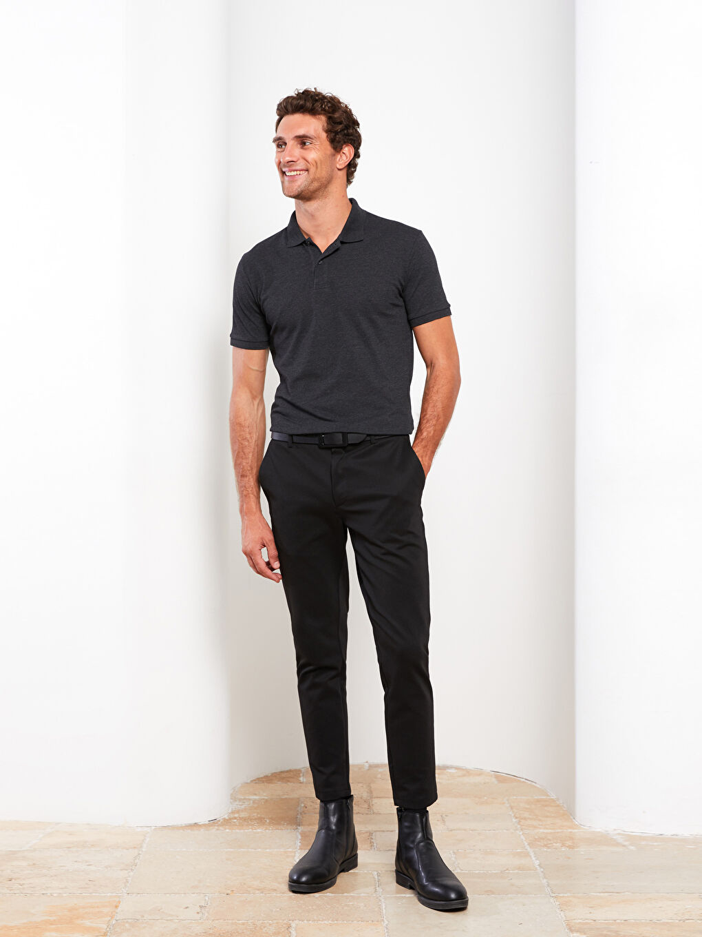 تي شيرت بياقة بولو كم قصير بيكيه للرجال-1