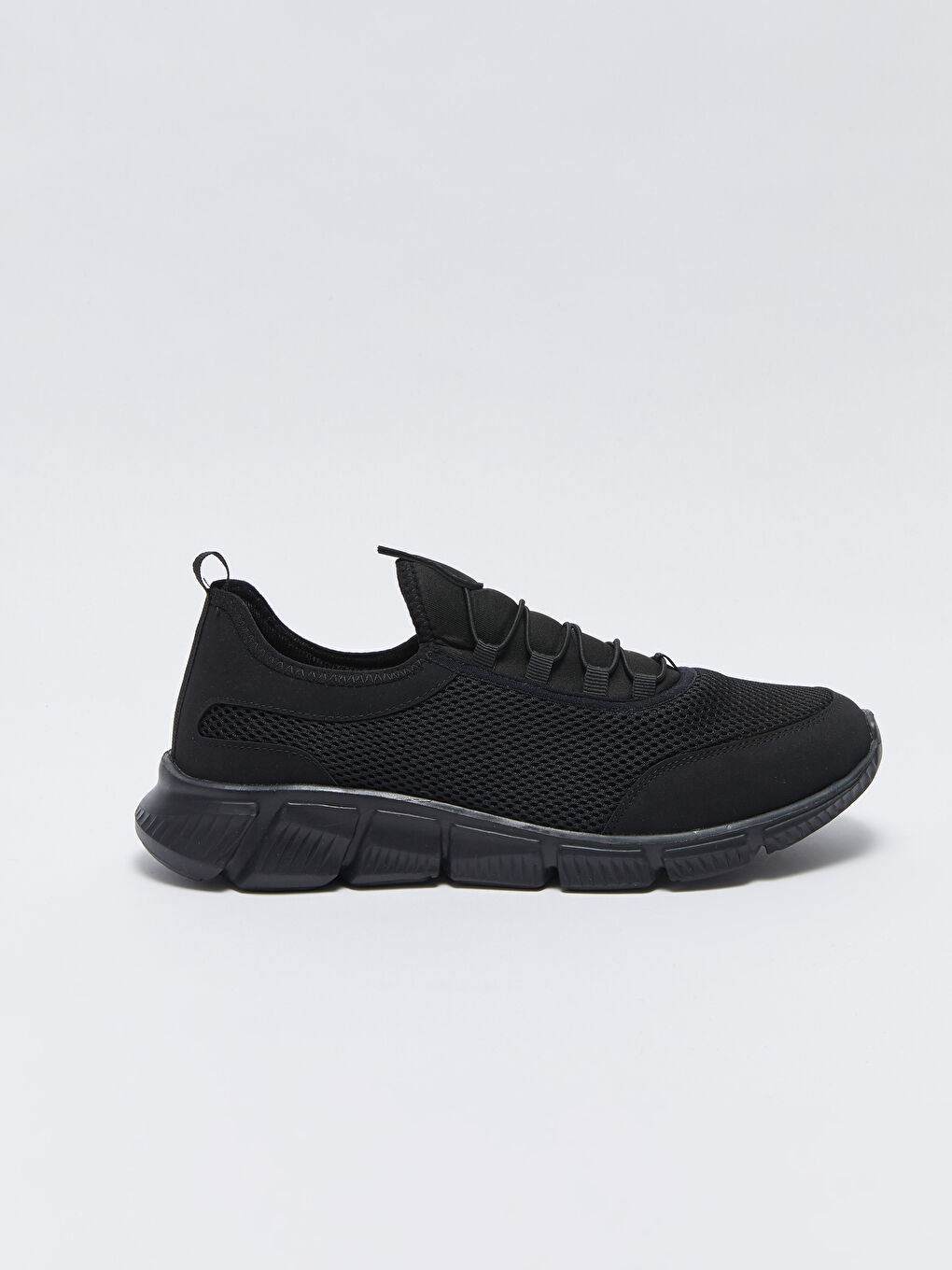 Siyah Bağcıklı File Detaylı Erkek Spor Ayakkabı-1