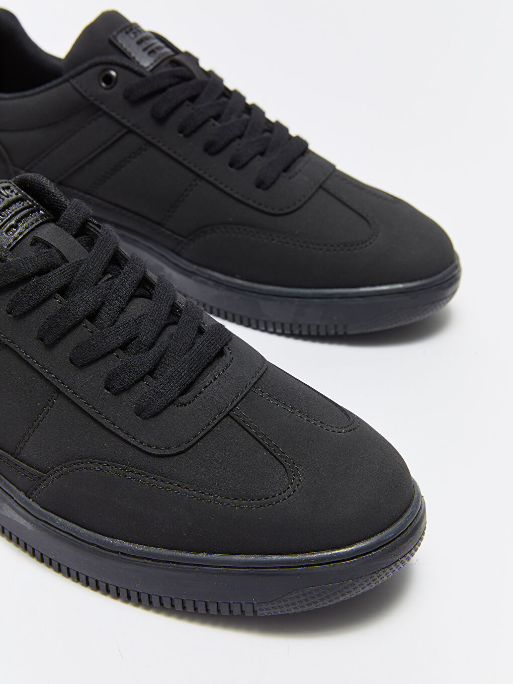 Кроссовки на шнуровке для мужчин-2