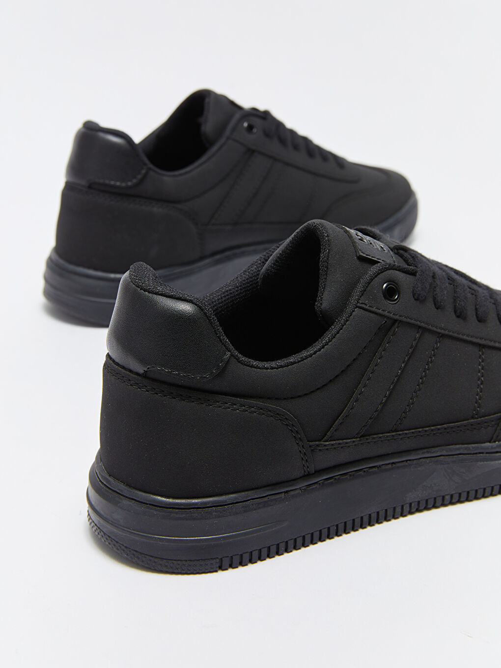 Кроссовки на шнуровке для мужчин-3