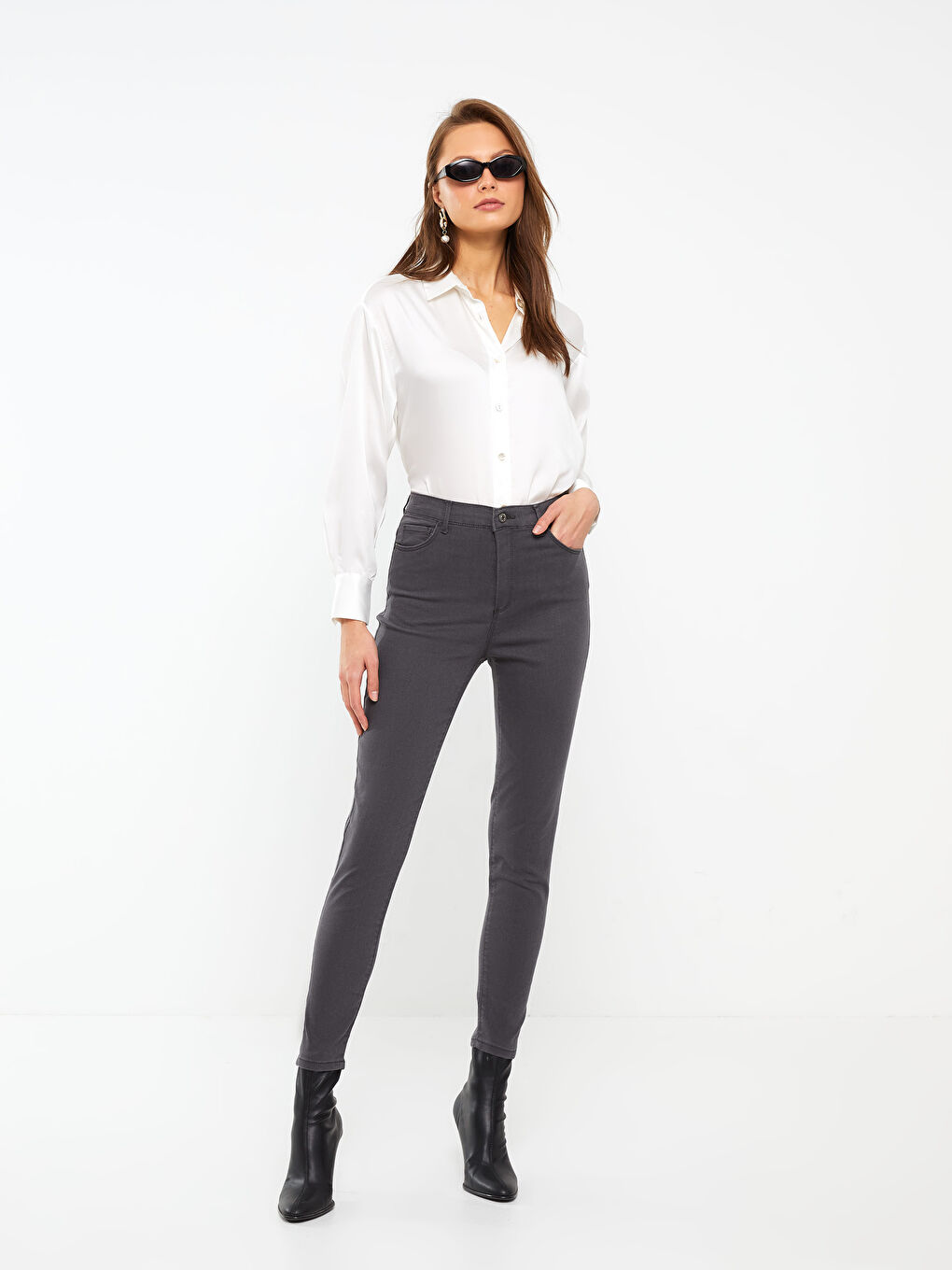 LCWAIKIKI Basic Women's High Waisted Slim Fit Regular Denim Trousers -S31246Z8-KSK