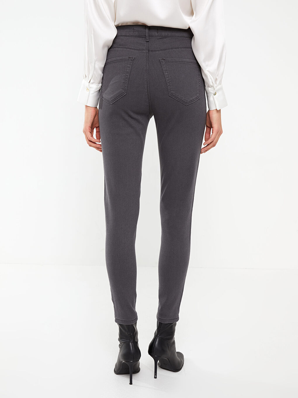 LCWAIKIKI Basic Women's High Waisted Slim Fit Regular Denim Trousers -S31246Z8-KSK