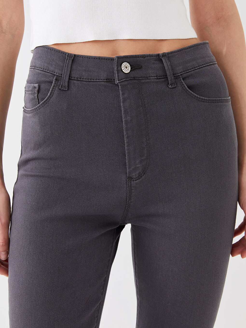 LCWAIKIKI Basic Women's High Waisted Slim Fit Regular Denim Trousers -S31246Z8-KSK