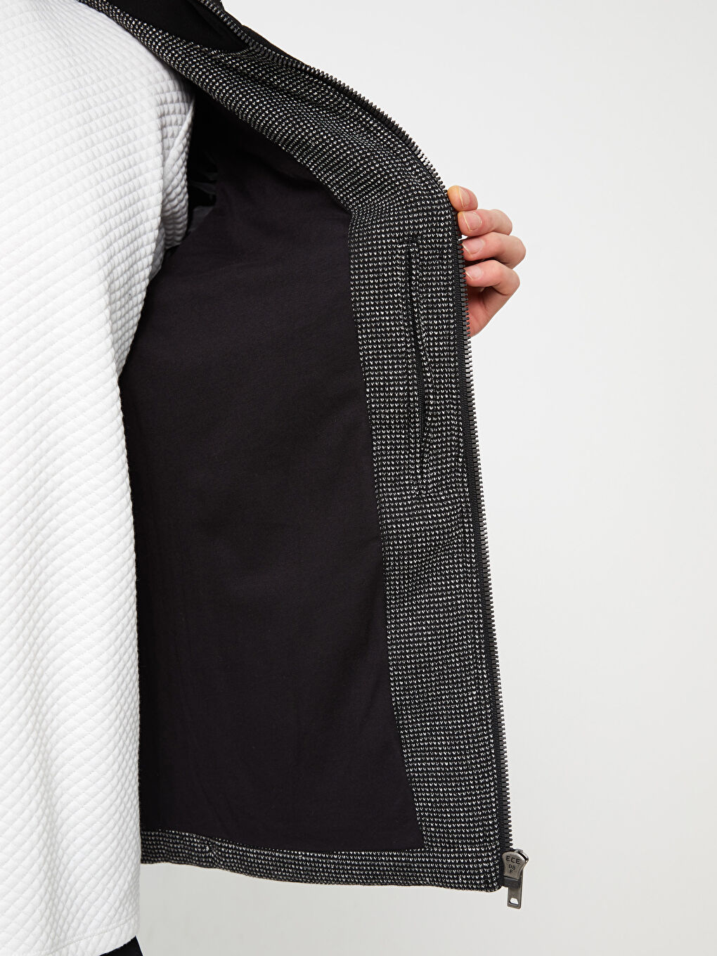 Siyah Slim Fit Dik Yaka Erkek Şişme Mont-3