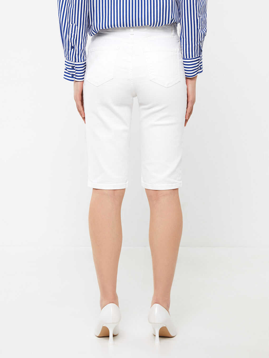 Normal Waist Slim Fit Women's Jean Shorts -S31388Z8-844