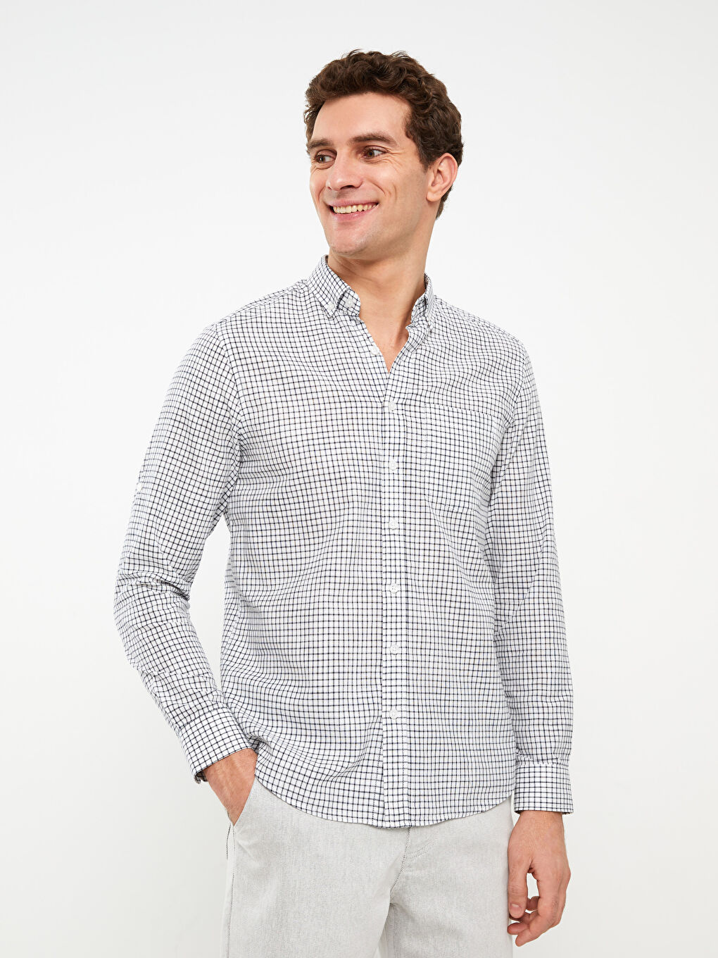 قميص كاروهات كم طويل عادي للرجال