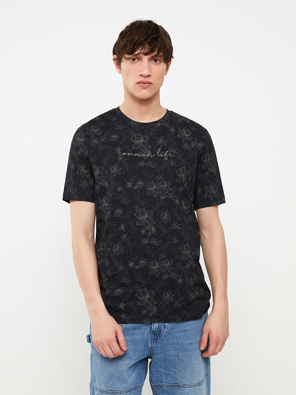 Siyah Bisiklet Yaka Kısa Kollu Desenli Penye Erkek Tişört-1