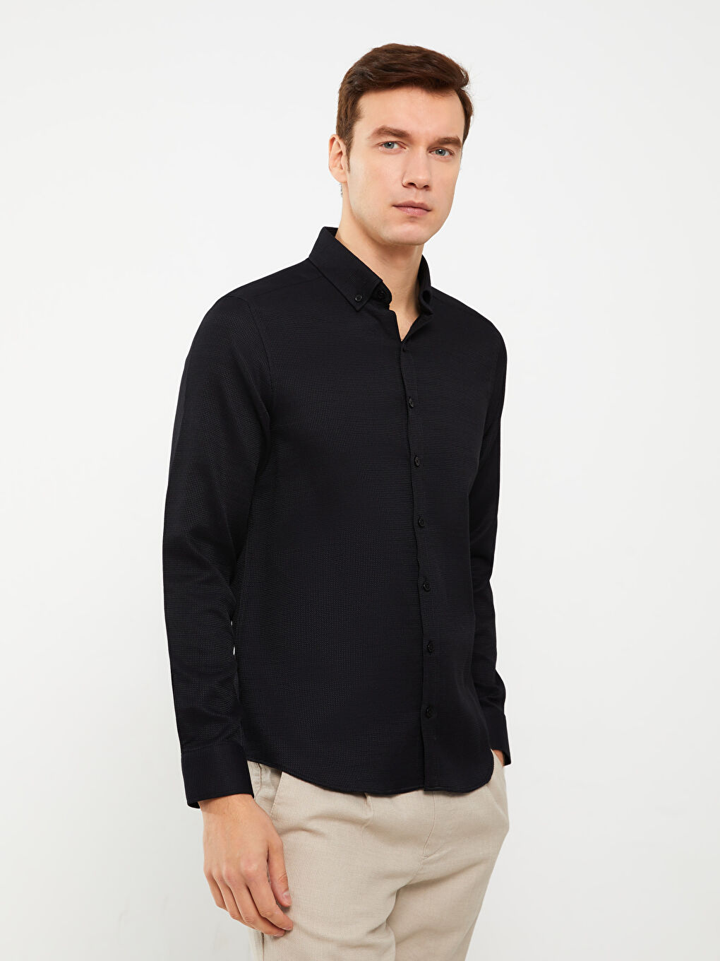 قميص رجالي كم طويل بقماش دوبي بقصة رفيعة-1