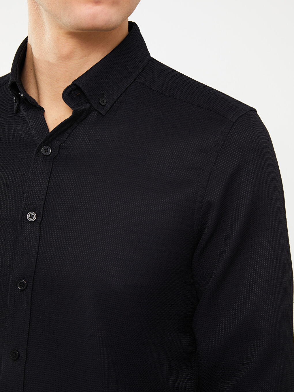 قميص رجالي كم طويل بقماش دوبي بقصة رفيعة-3