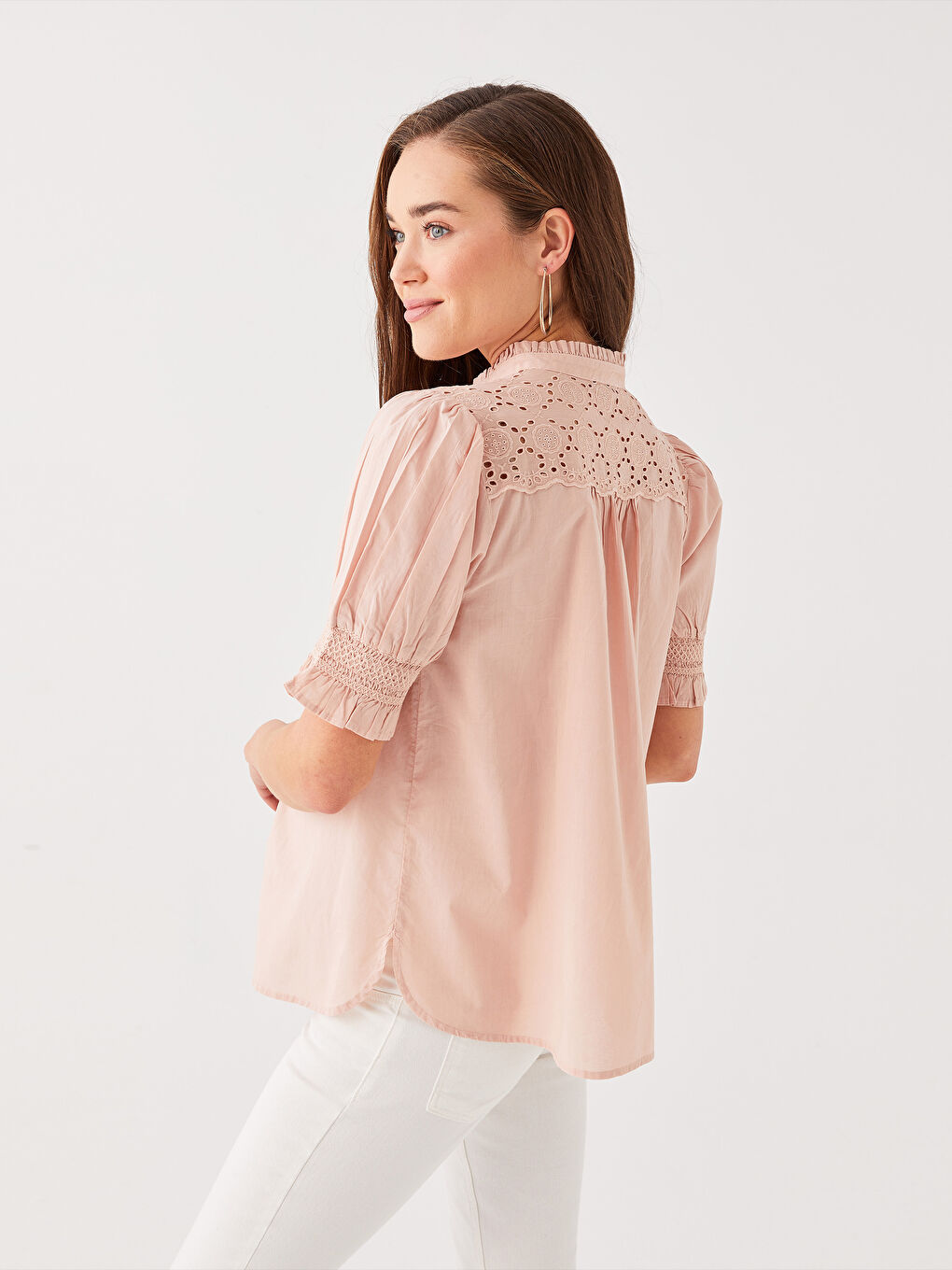 LCWAIKIKI Maternity Kaçık Yaka Nakışlı Kısa Kollu Hamile Bluz -S31560Z8-SKD