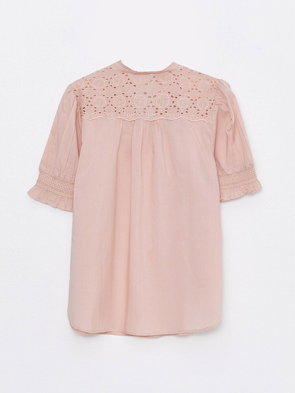 LCWAIKIKI Maternity Kaçık Yaka Nakışlı Kısa Kollu Hamile Bluz -S31560Z8-SKD