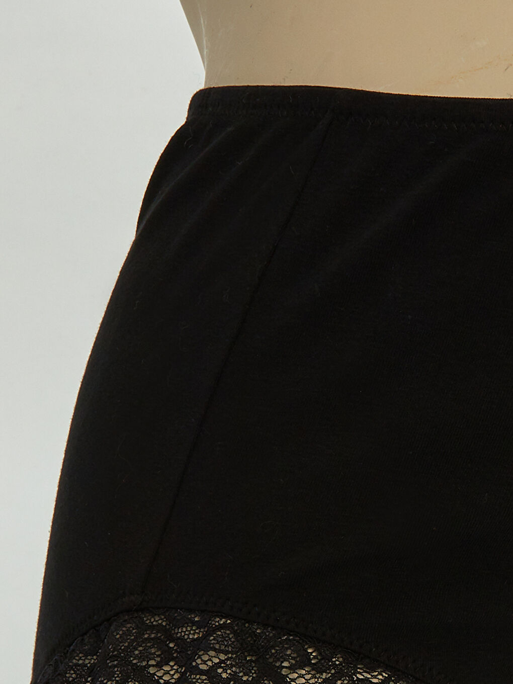 کۆرسیتی کەمەر بەرز ڕه‌ش ئافرەت -S31588Z8-CVL