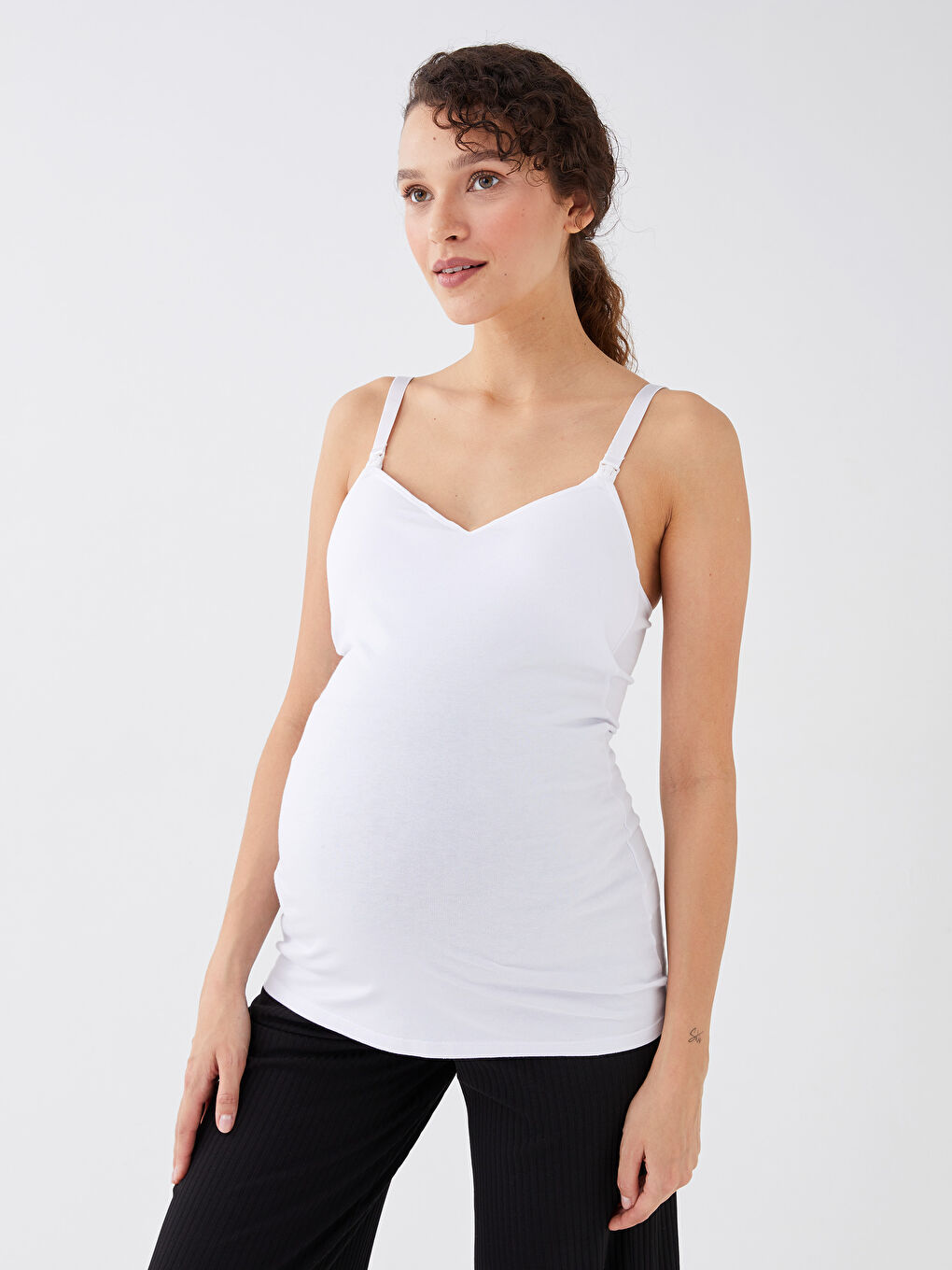 فيست حوامل سادة بياقة على شكل حرف U وبِحَمّالات-1