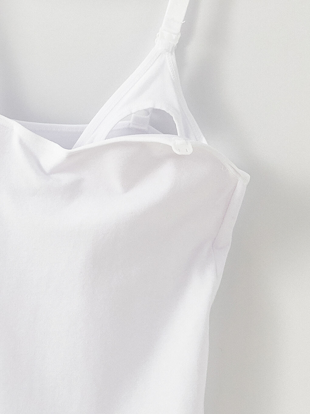 فيست حوامل سادة بياقة على شكل حرف U وبِحَمّالات-6