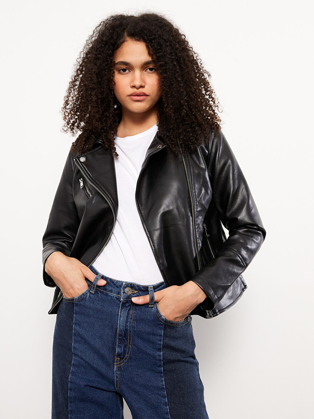 Siyah Kadın Biker Yaka Düz Deri Görünümlü Mont-1