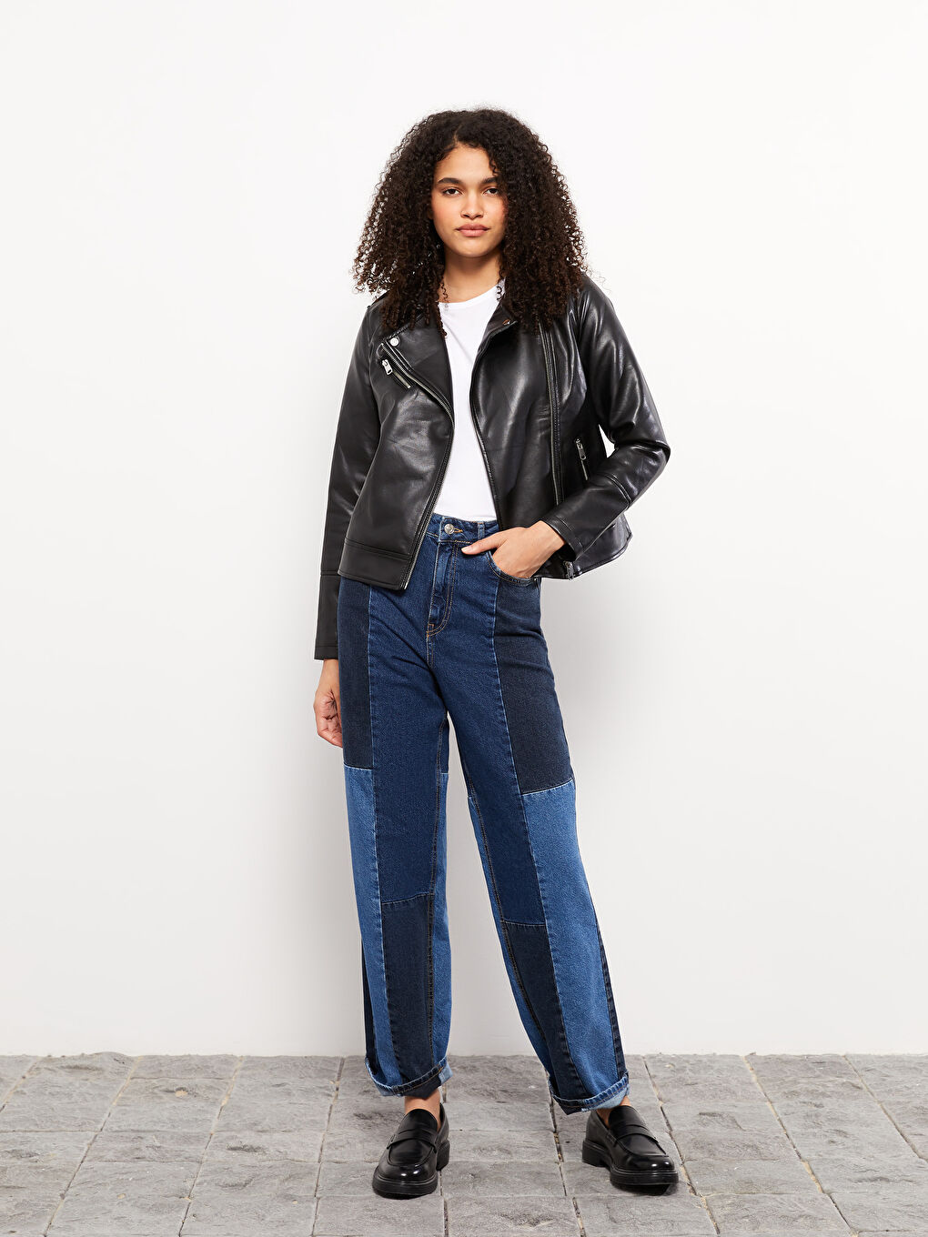 Siyah Kadın Biker Yaka Düz Deri Görünümlü Mont-2