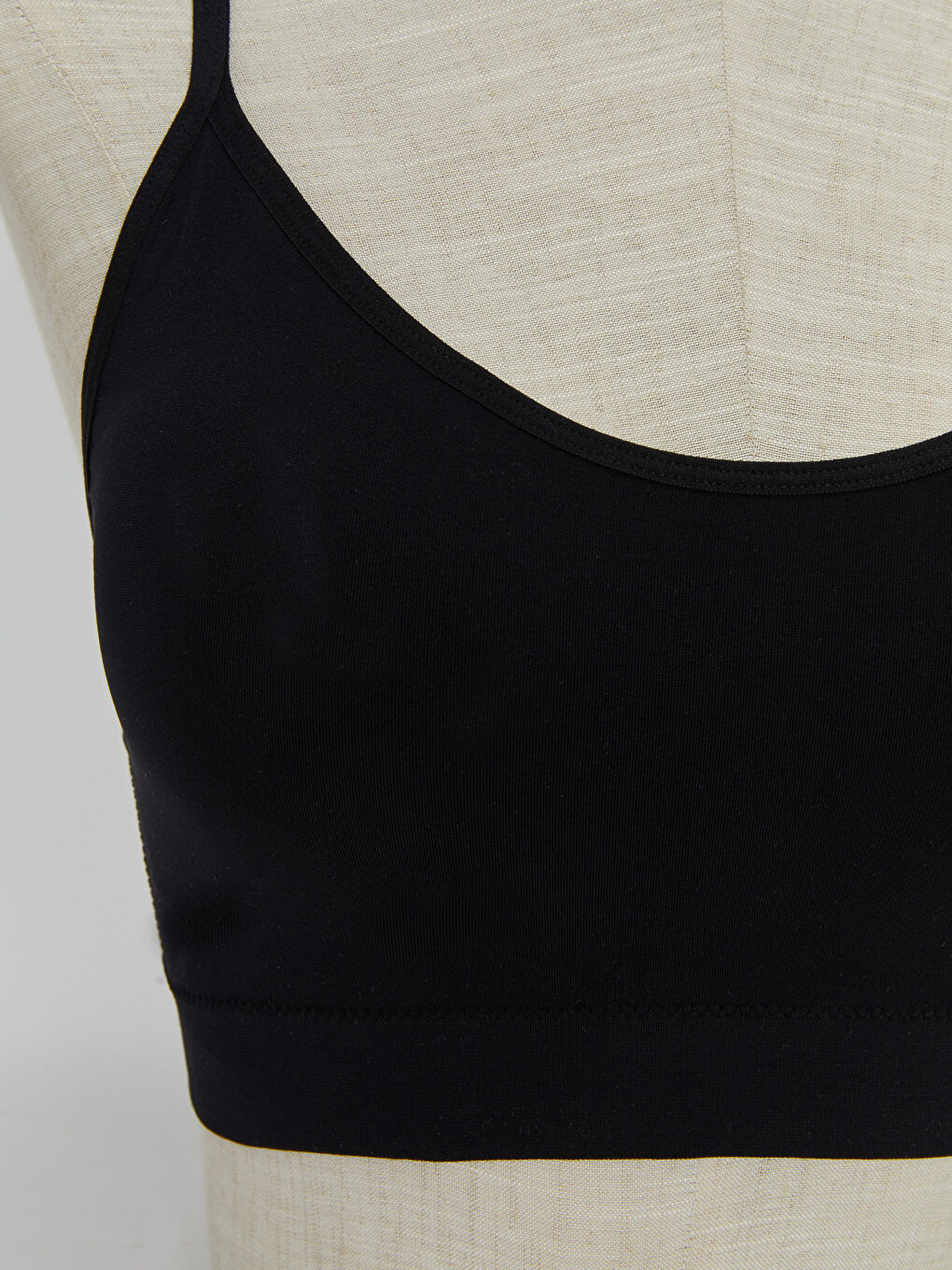 Siyah Balensiz Dolgusuz Düz Seamless Sporcu Sütyen-2