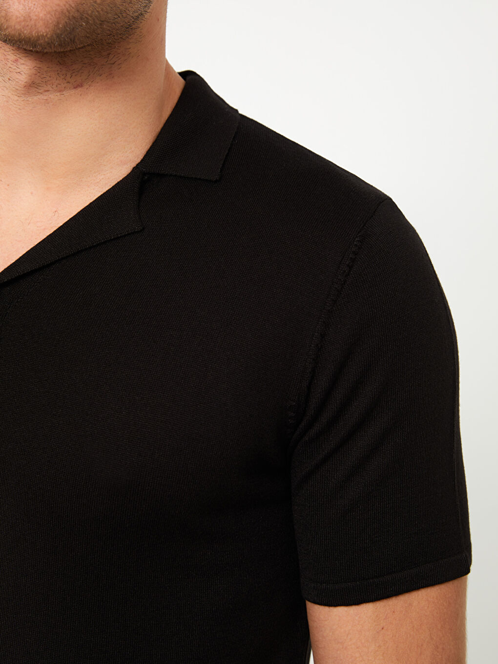 Siyah Regular Fit Kısa Kollu Erkek Triko Gömlek-3