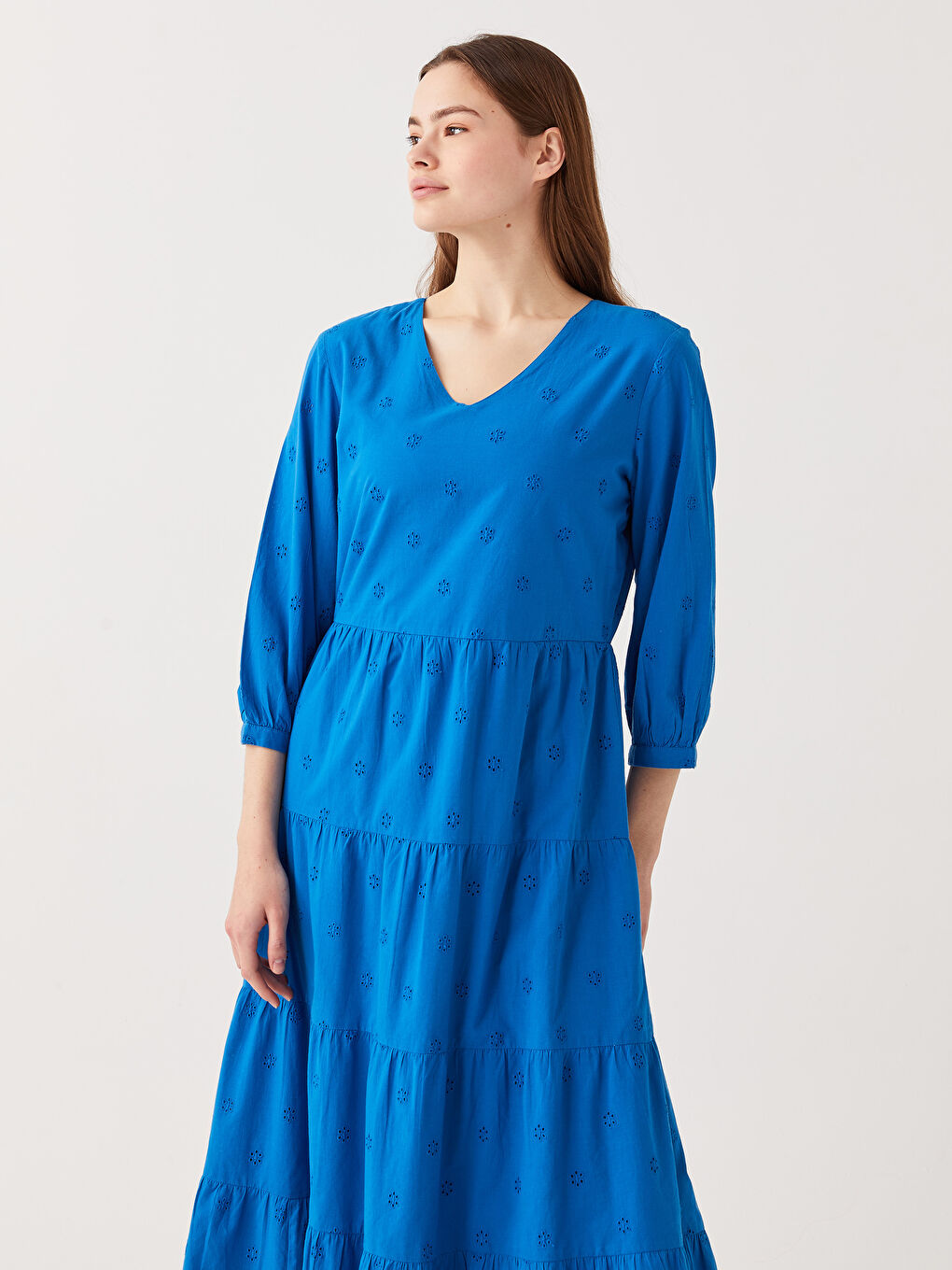 فستان نسائي بياقة على شكل حرف V وكم طويل-2