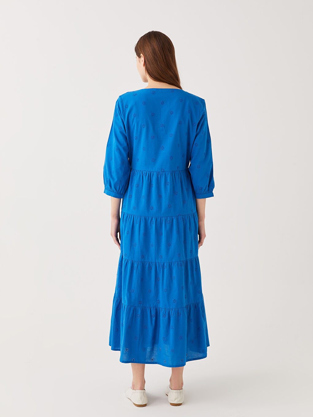 فستان نسائي بياقة على شكل حرف V وكم طويل-4