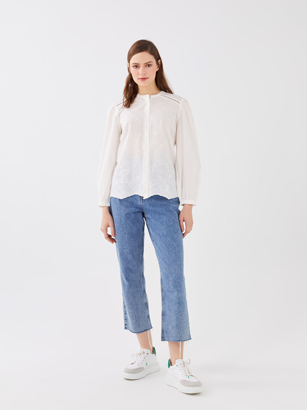 بلوزة ياقة مندرين مطرزة كم طويل للسيدات-2