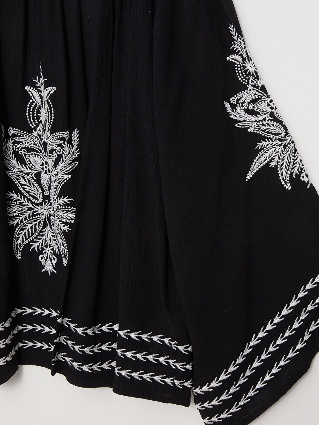 Shawl Collar Embroidered Long Sleeve Oversize Women's Kimono-7