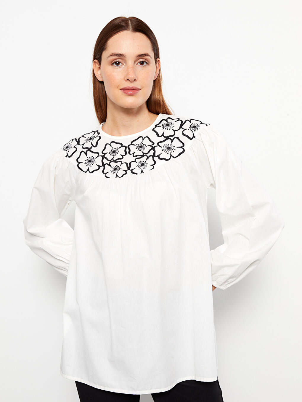 LCW Modest Crew Neck Embroidered Long Sleeve Cotton Women's Tunic -S31697Z8-SJT