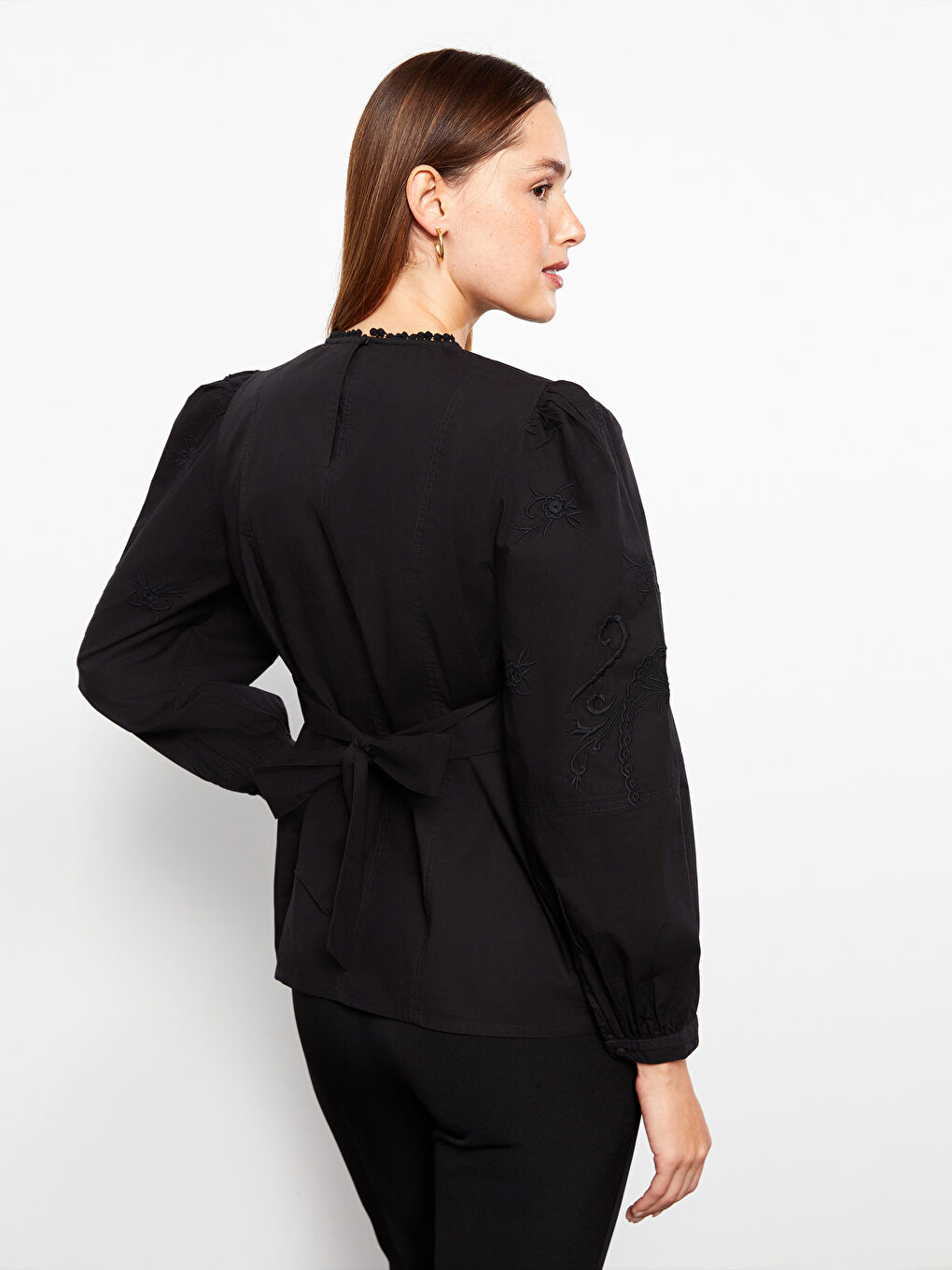 Crew Neck Embroidered Long Sleeve Women's Blouse -S31711Z8-RQL