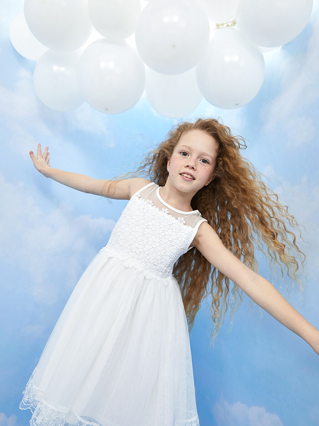 Crew Neck Lace Detailed Girl Dress -S31726Z4-FFB