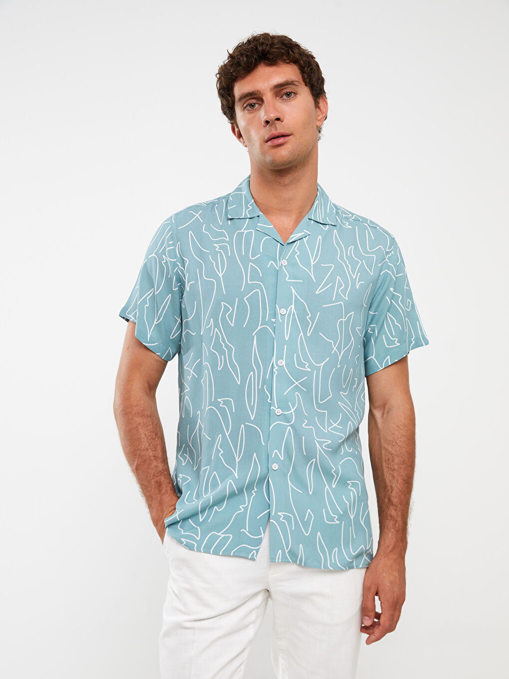 Yeşil Regular Fit Kısa Kollu Desenli Viskon Erkek Gömlek-1