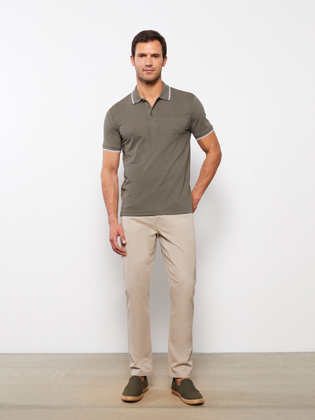 Haki Polo Yaka Kısa Kollu Erkek Tişört-2